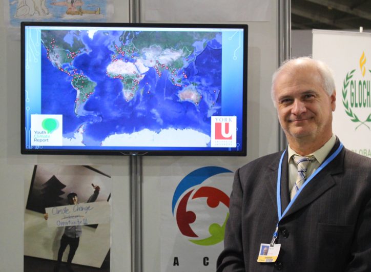 un-youth-booth-cop22-724x531